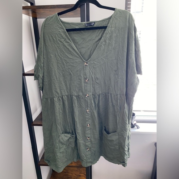 Green Curve button up mini smock dress with pockets - Picture 3 of 4